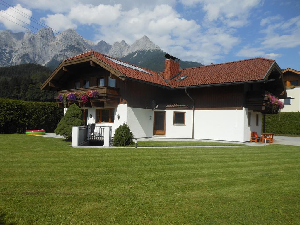 Haus Rieder Apartamento Pfarrwerfen Exterior foto
