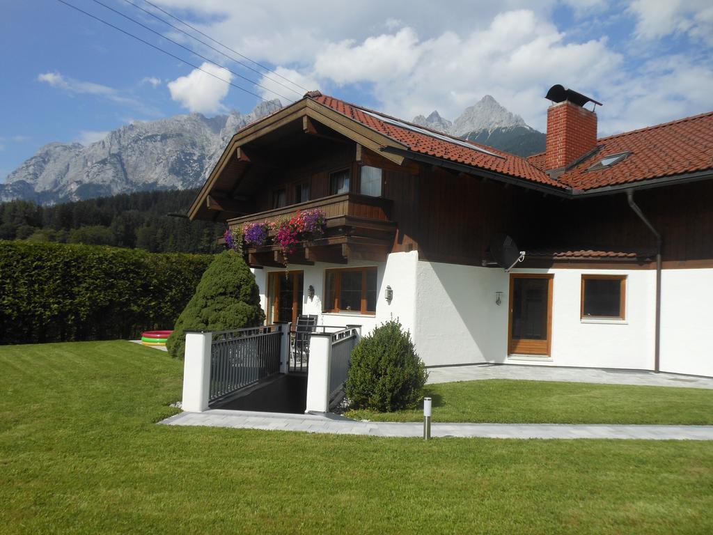 Haus Rieder Apartamento Pfarrwerfen Exterior foto