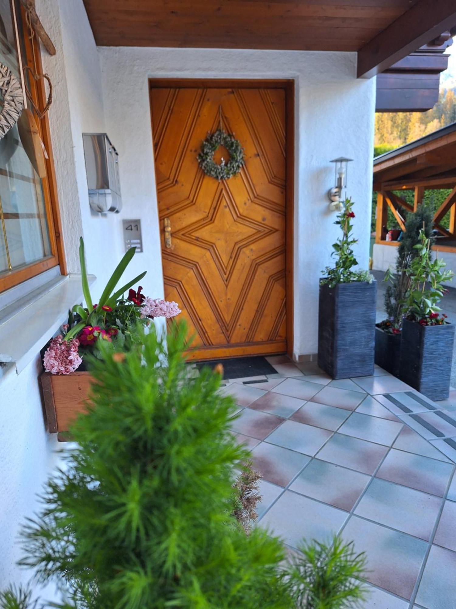 Haus Rieder Apartamento Pfarrwerfen Exterior foto